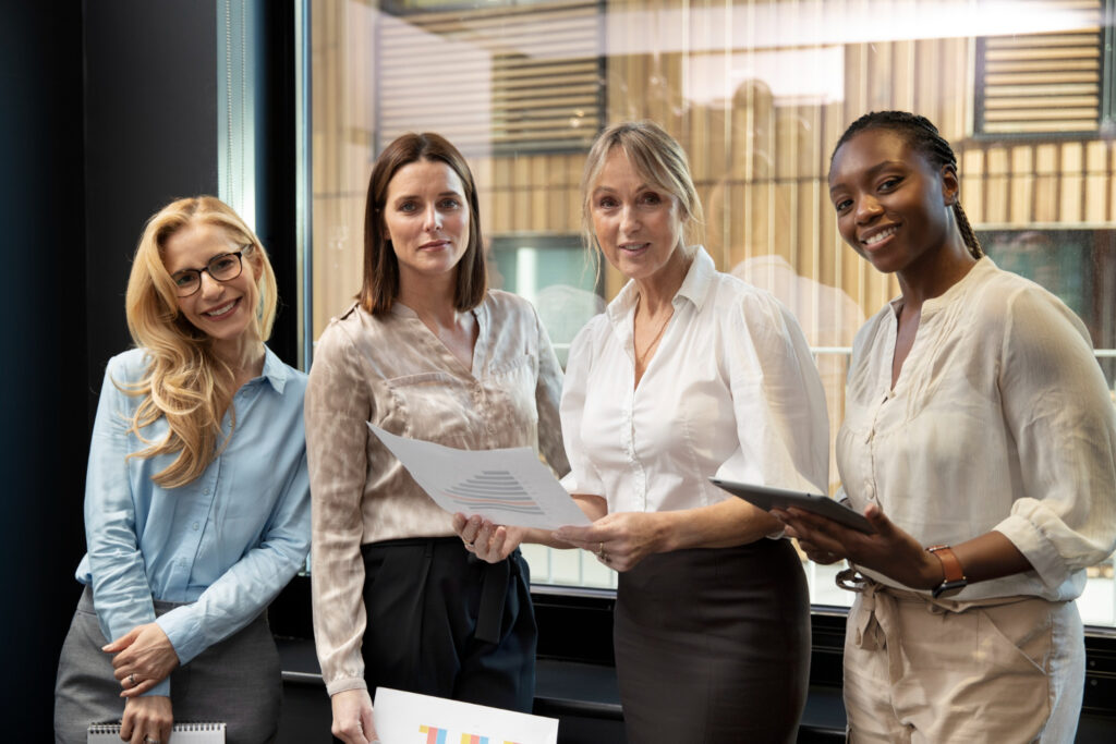 Por que as mulheres líderes estão deixando as empresas?